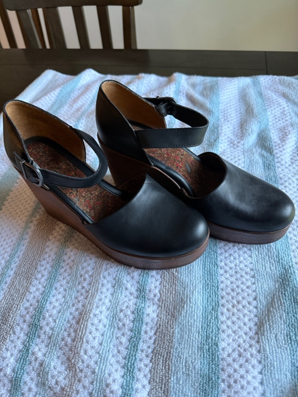 Women’s B.O.C BOC Black 4” Wedge Shoes size 11 SMOKE FREE HOME